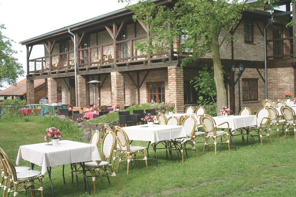 Hotel Areal Botanika à Unhošť Extérieur photo
