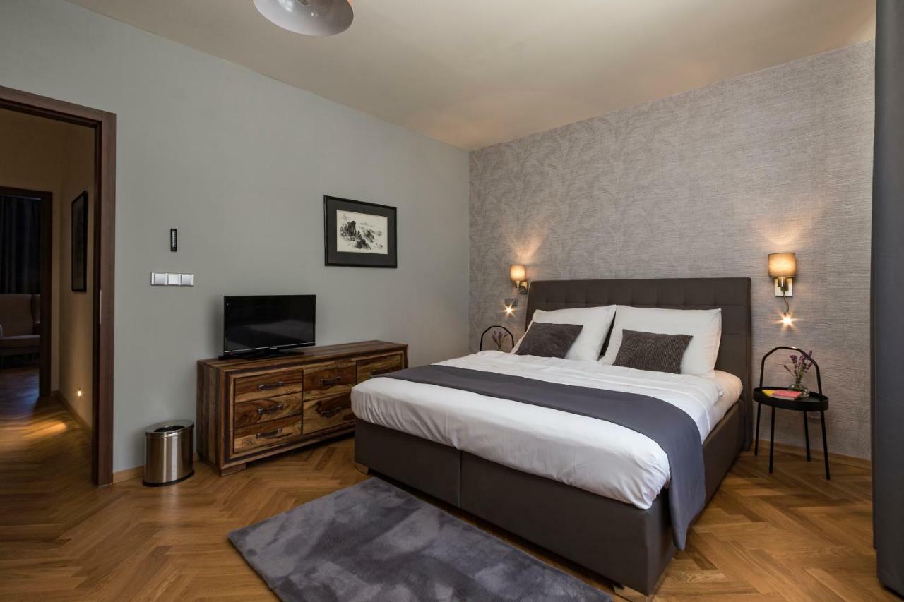 Hotel Areal Botanika à Unhošť Extérieur photo